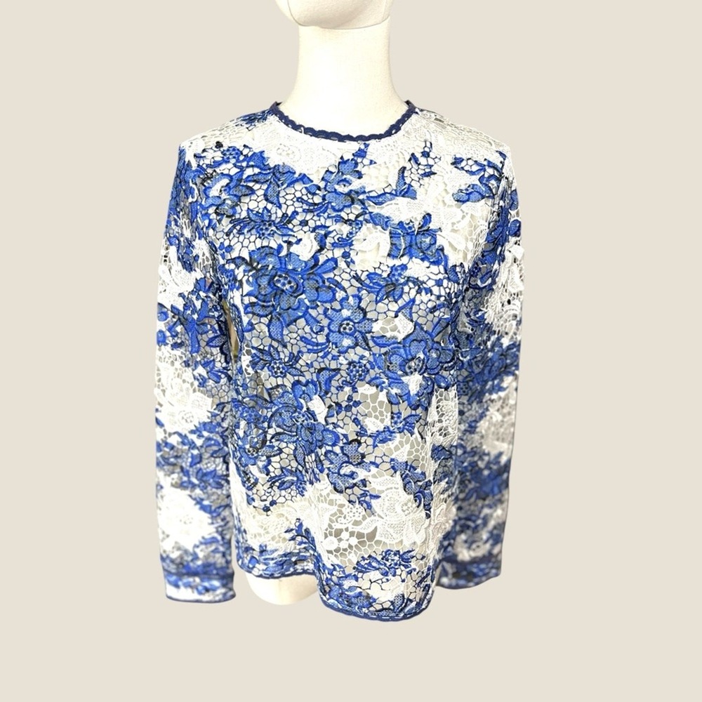 English Factory NWOT SZ SM Blue & White Lace Floral Long Sleeve Blouse